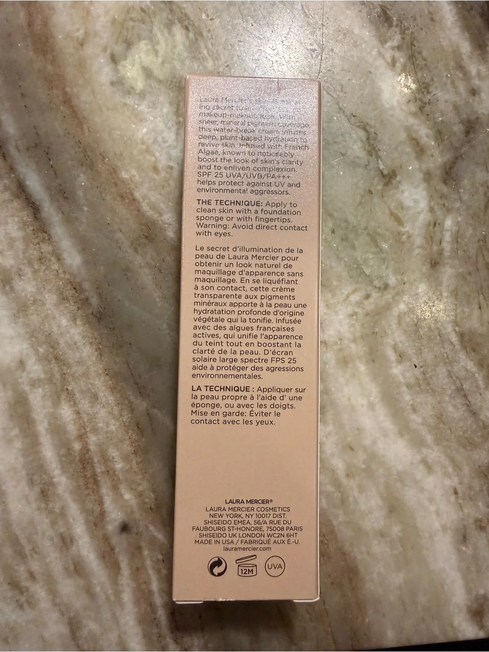 laura mercier Tinted Moisturizer Light Revealer - Nude